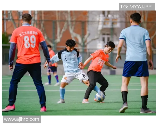 周伟足球生涯回顾与展望对话分享及成长历程解析